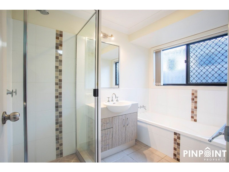 18 Village Circuit, Eimeo QLD 4740