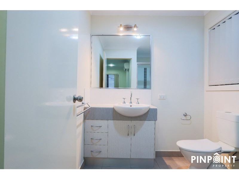 18 Village Circuit, Eimeo QLD 4740