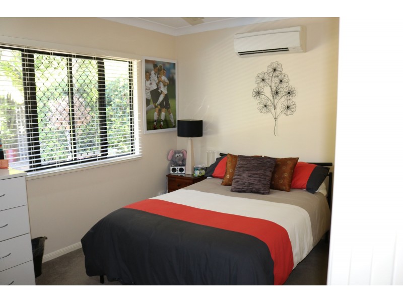 8 Turtle Place, Blacks Beach QLD 4740