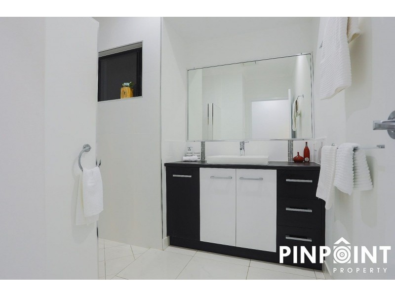 4 Wilcox Street, Eimeo QLD 4740