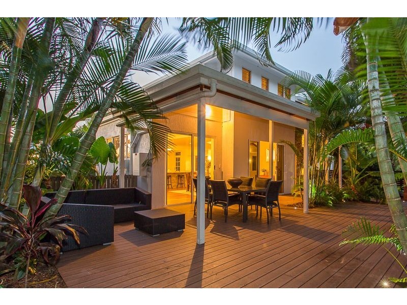 11 Sunrise Place, Blacks Beach QLD 4740
