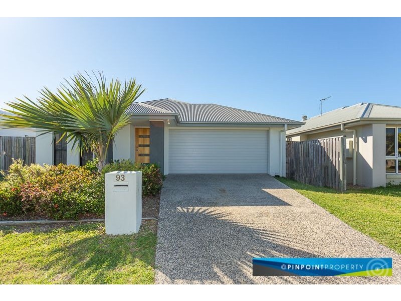 93 Scarborough Circuit, Blacks Beach QLD 4740