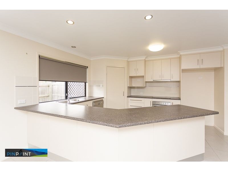 10 Herbert Way, Rural View QLD 4740