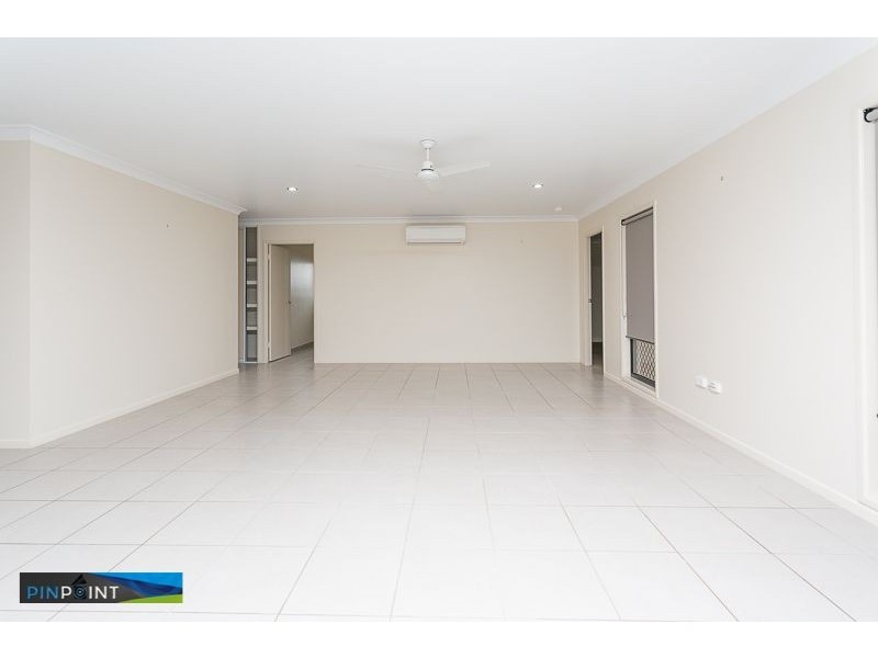 10 Herbert Way, Rural View QLD 4740