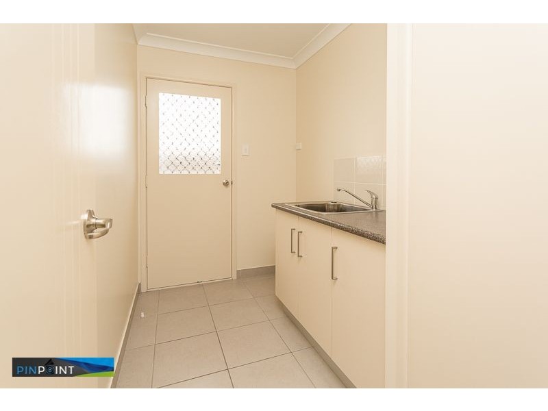 10 Herbert Way, Rural View QLD 4740