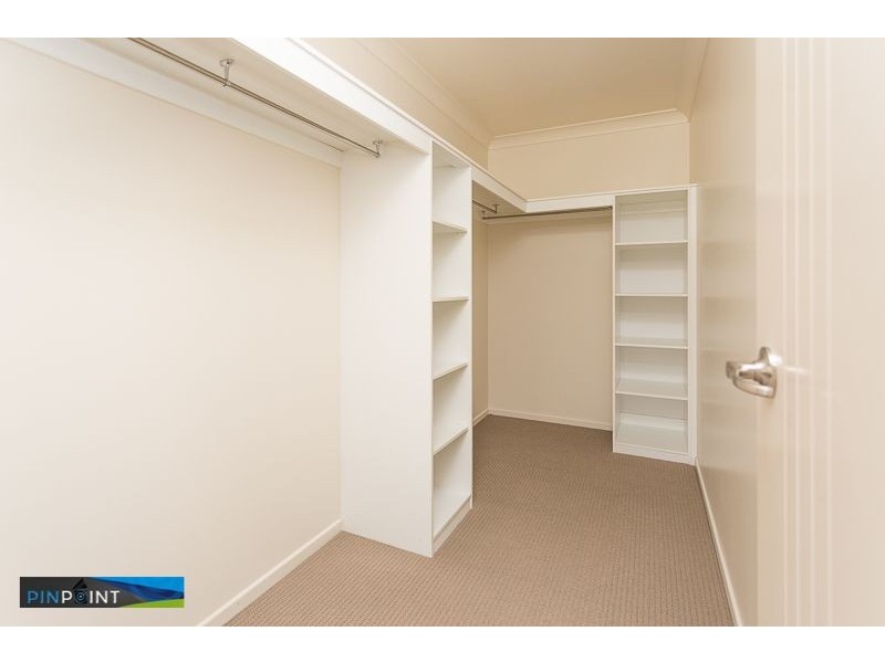 10 Herbert Way, Rural View QLD 4740