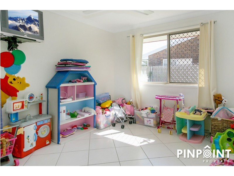 60 Bradman Drive, Glenella QLD 4740