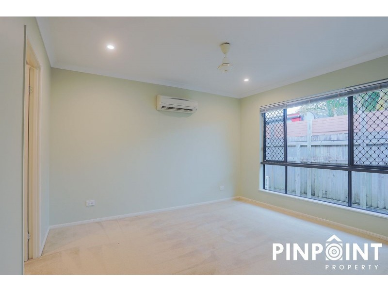 9 Crofton Close, Rural View QLD 4740