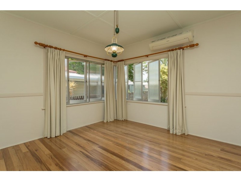 33 Stockbridge Street, West Mackay QLD 4740