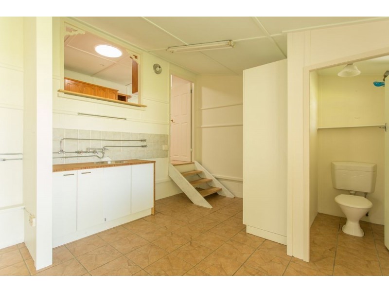 33 Stockbridge Street, West Mackay QLD 4740