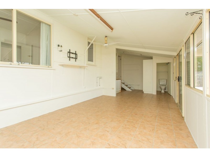 33 Stockbridge Street, West Mackay QLD 4740