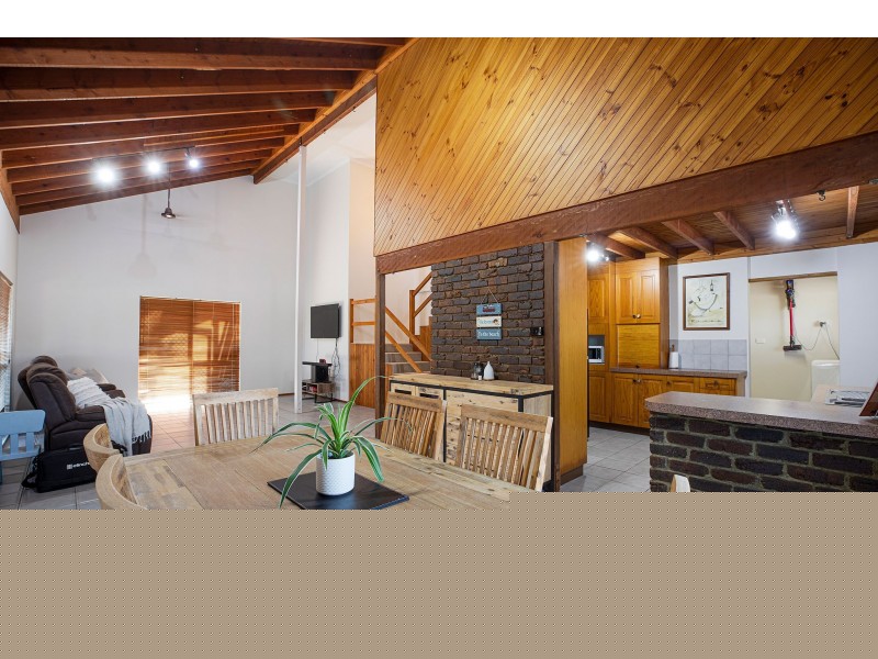 56 Shoal Point Road, Bucasia QLD 4750