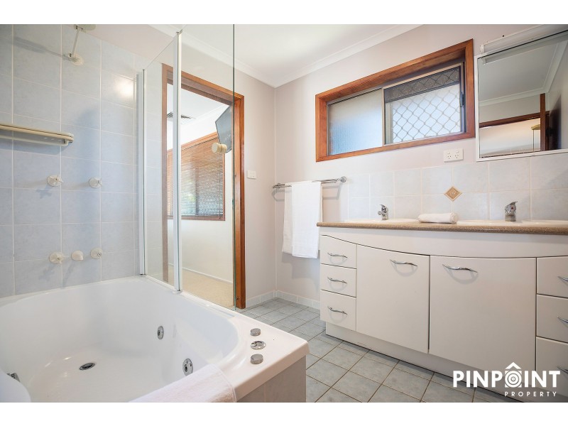 56 Shoal Point Road, Bucasia QLD 4750