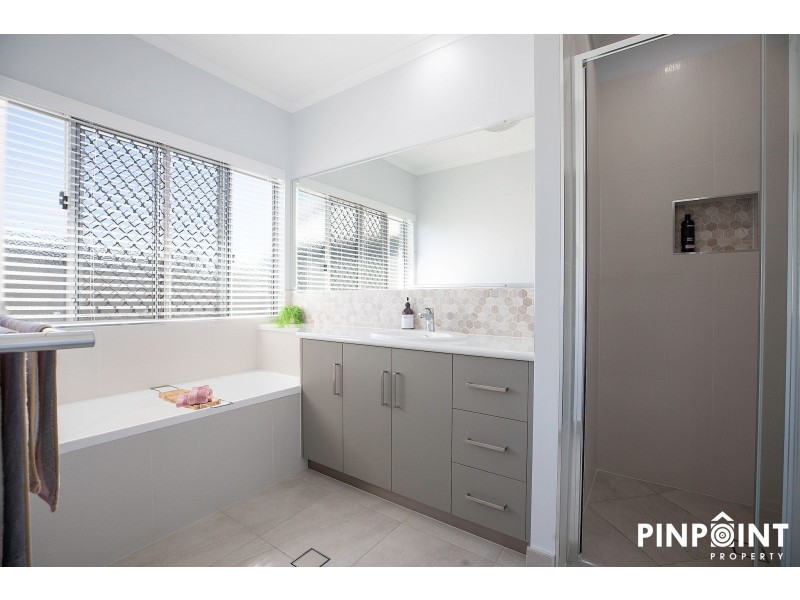 16 Caroval Drive, Rural View QLD 4740