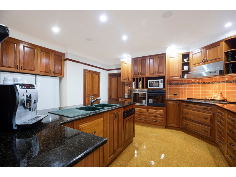 20 Chataway Street, West Mackay QLD 4740