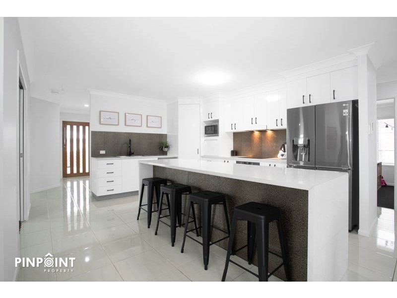 2 Surrey Court, Ooralea QLD 4740