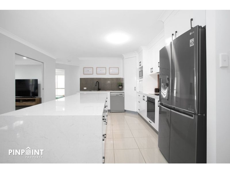 2 Surrey Court, Ooralea QLD 4740