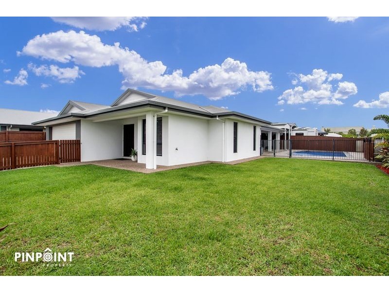 2 Surrey Court, Ooralea QLD 4740