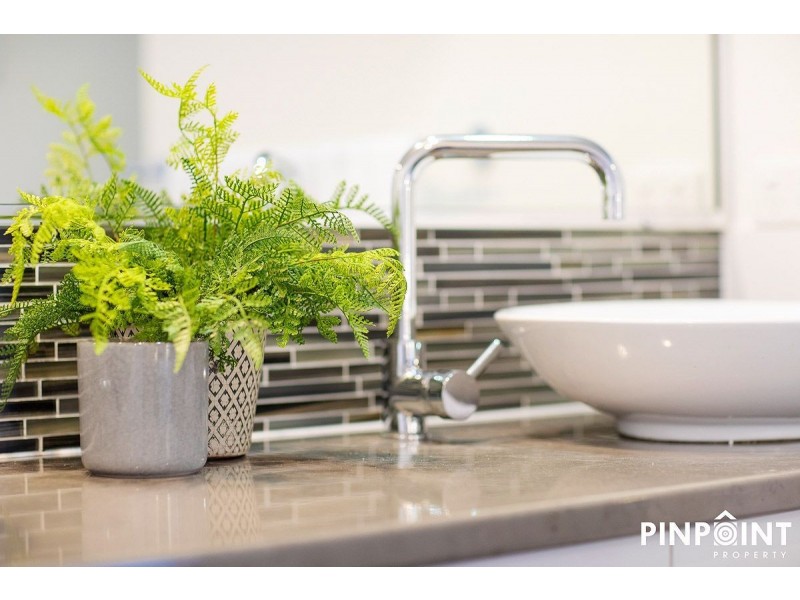 9 Herbert Way, Rural View QLD 4740