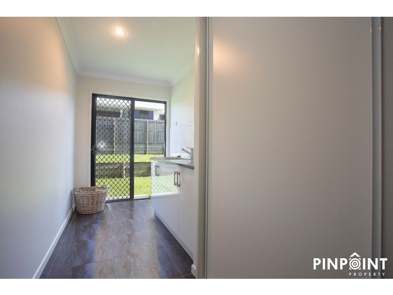 9 Herbert Way, Rural View QLD 4740