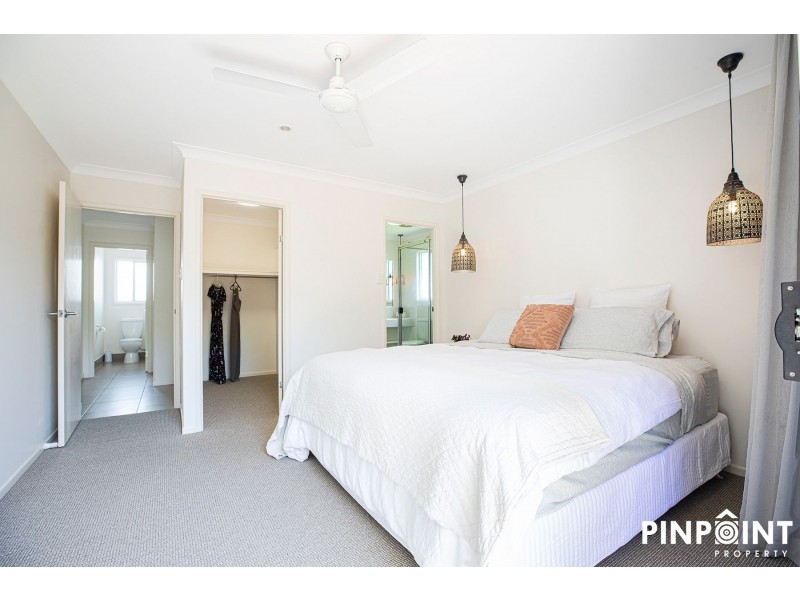 6 Sonoran Street, Rural View QLD 4740