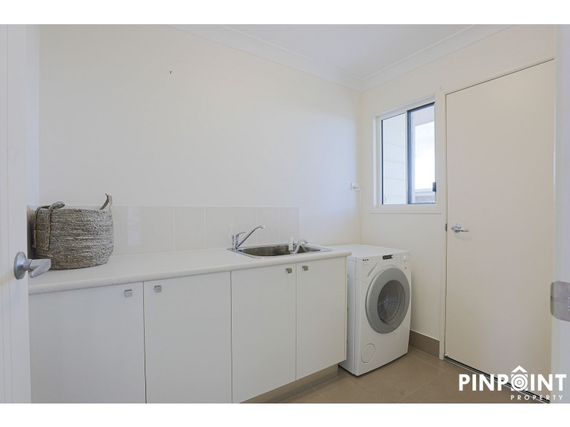 6 Sonoran Street, Rural View QLD 4740
