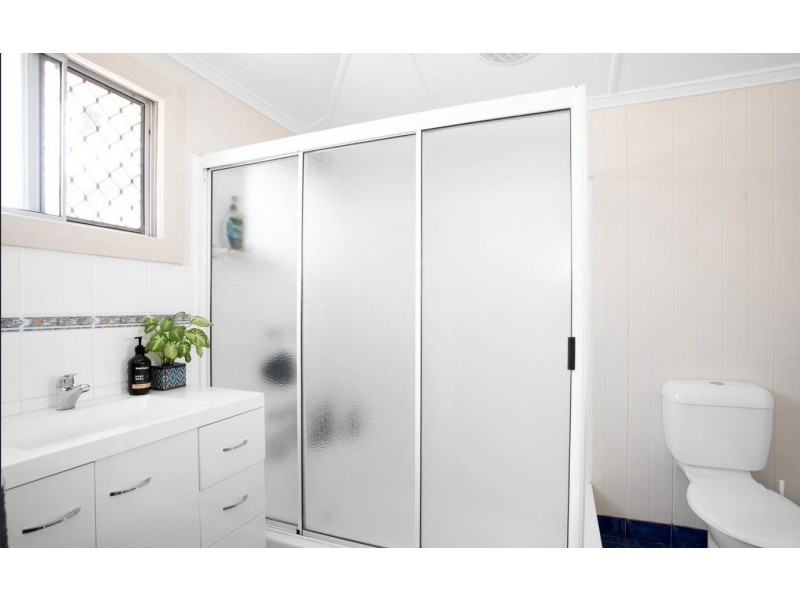 20 Tait Street, West Mackay QLD 4740