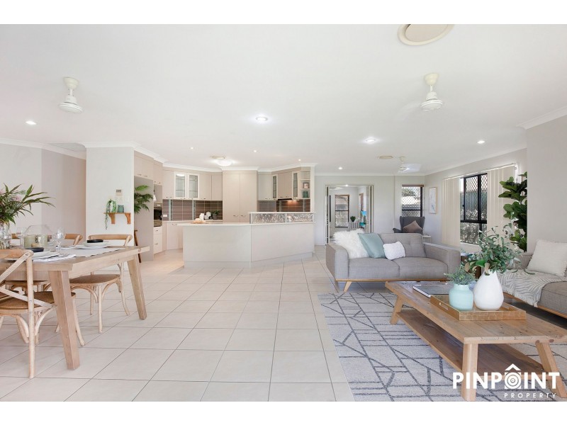 32 Monash Way, Ooralea QLD 4740