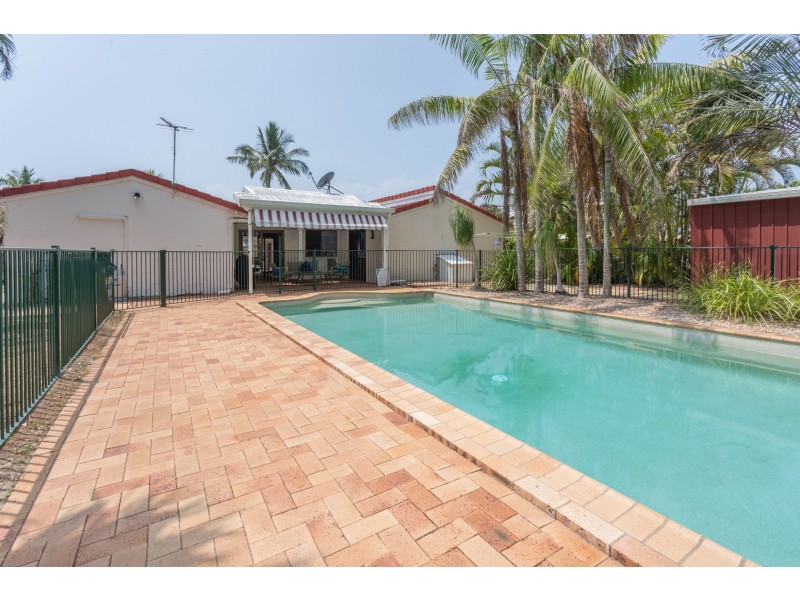 56 Pacific Drive, Blacks Beach QLD 4740