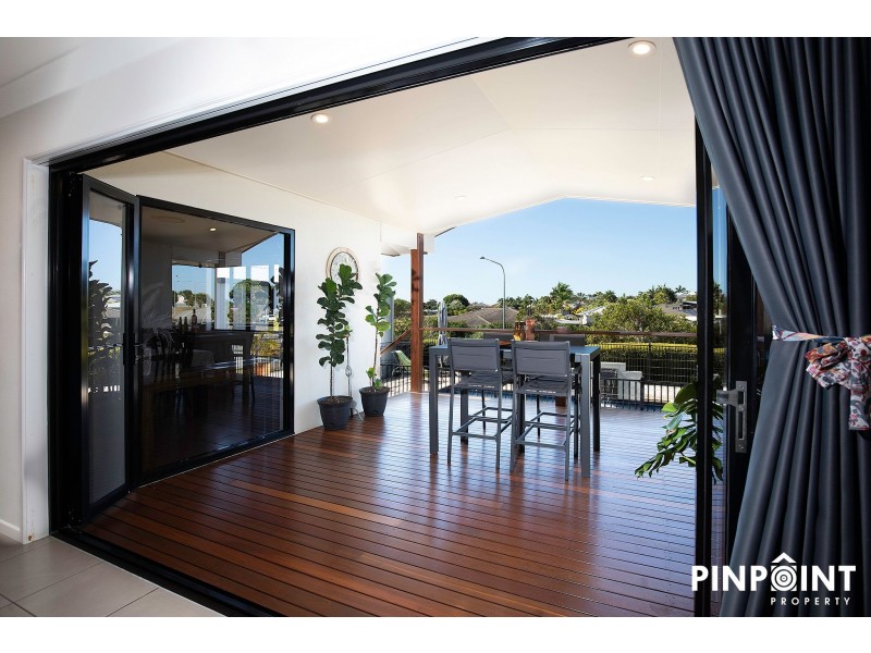 6 Ahern Court, Rural View QLD 4740