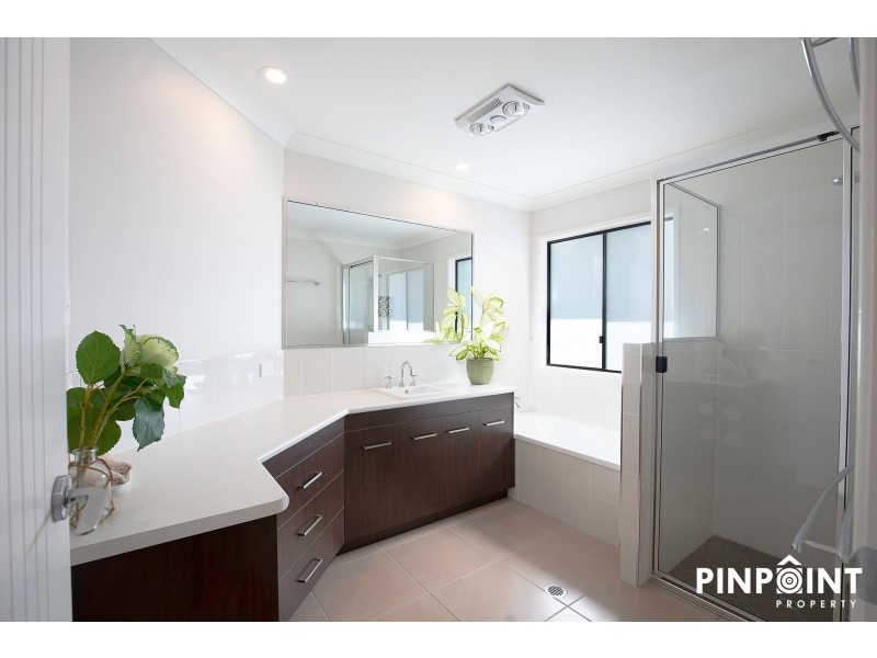 6 Ahern Court, Rural View QLD 4740