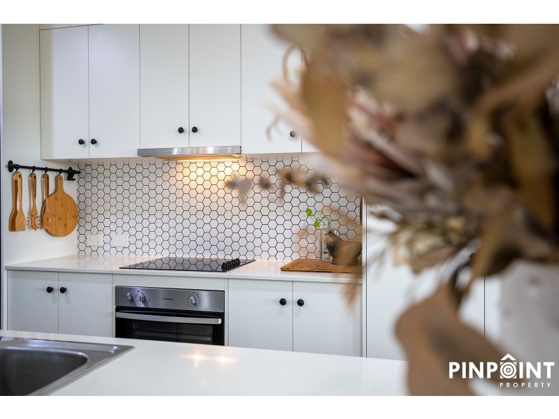 42 Thorn Avenue, Rural View QLD 4740