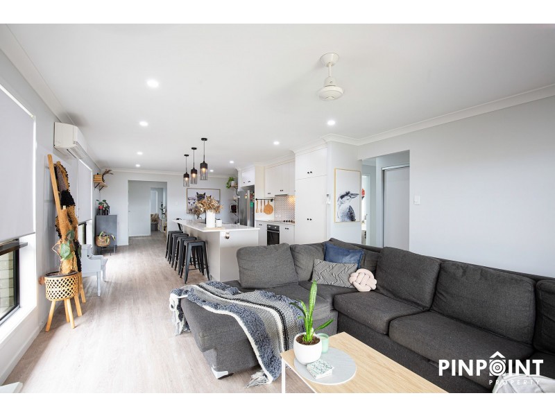 42 Thorn Avenue, Rural View QLD 4740