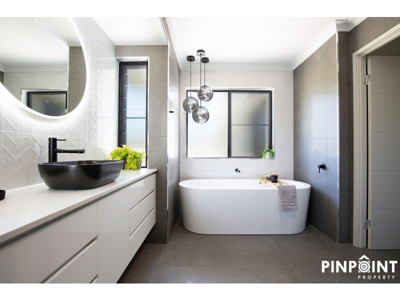 69 Stellajean Crescent, Alligator Creek QLD 4740