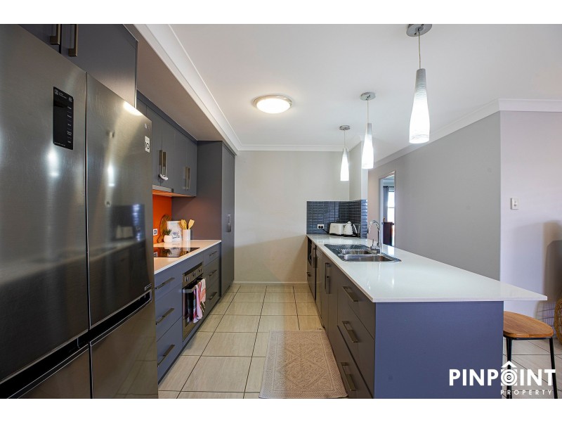 8 Wisteria Avenue, Bakers Creek QLD 4740