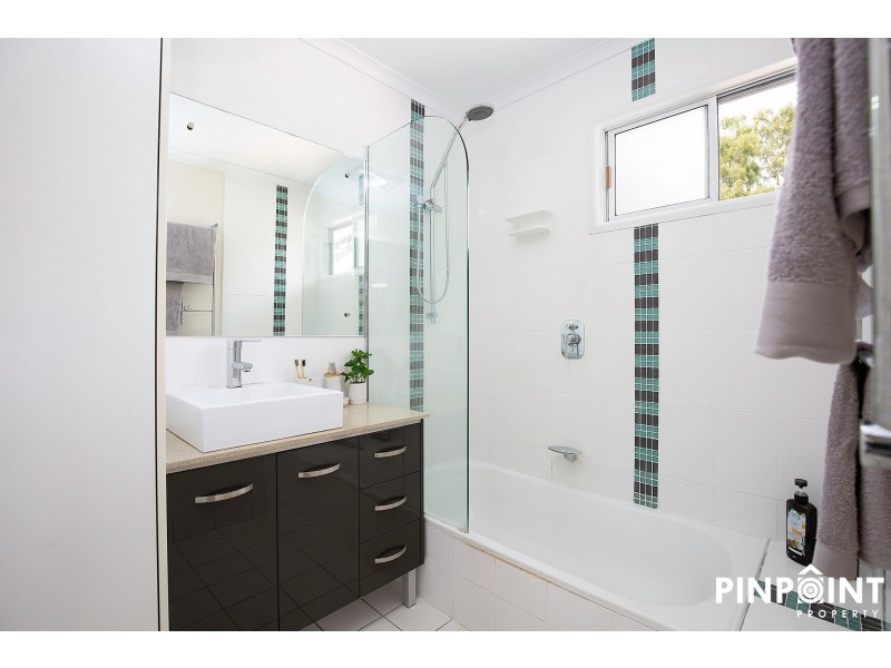 4 Jansen Street, Slade Point QLD 4740