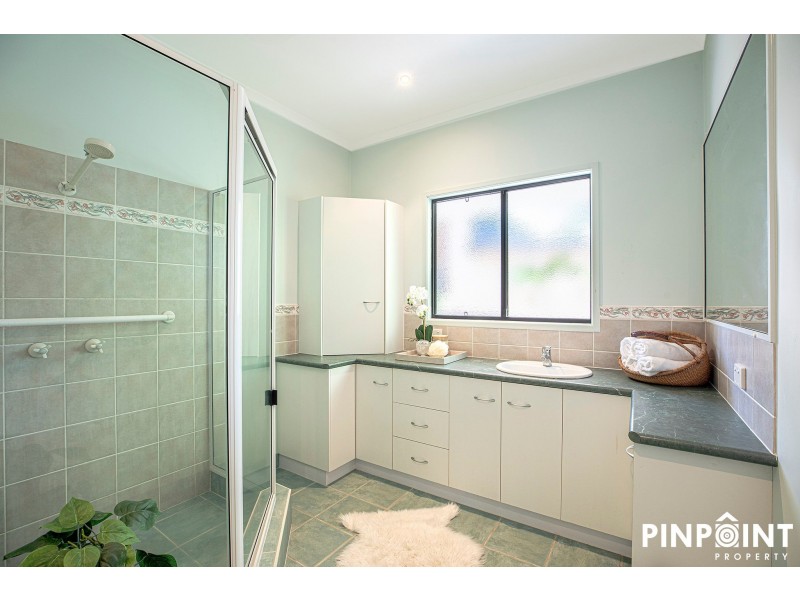 1 Mowlam Street, Eimeo QLD 4740
