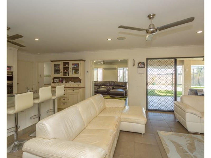 37 Turnbuckle Street, Bucasia QLD 4750