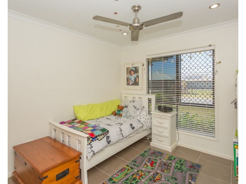 37 Turnbuckle Street, Bucasia QLD 4750