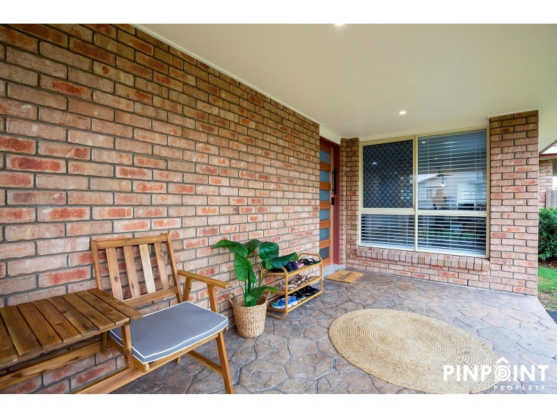 8 Kristy Crescent, Eimeo QLD 4740