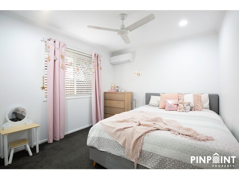 8 Kristy Crescent, Eimeo QLD 4740
