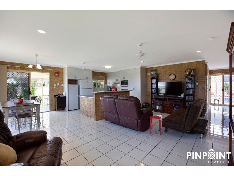 2 John Oxley Avenue, Rural View QLD 4740