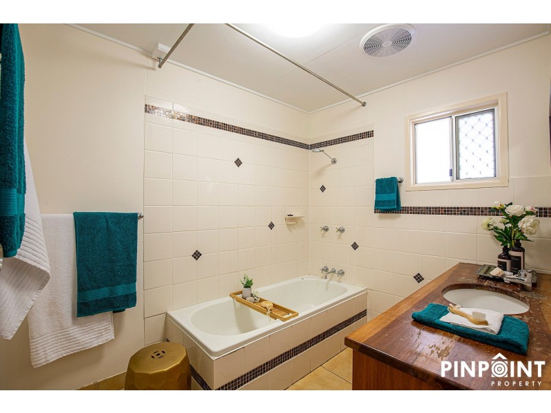 1 Emu Street, Slade Point QLD 4740