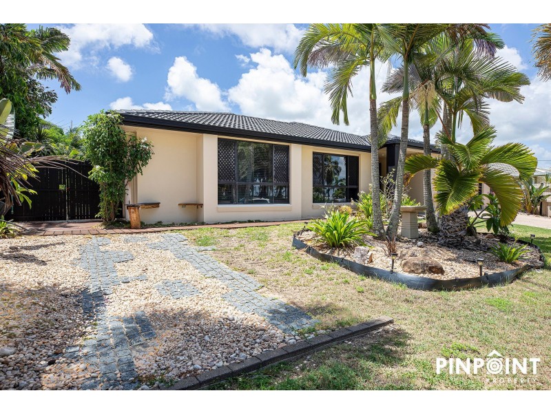 4 Urarii Crescent, Shoal Point QLD 4750