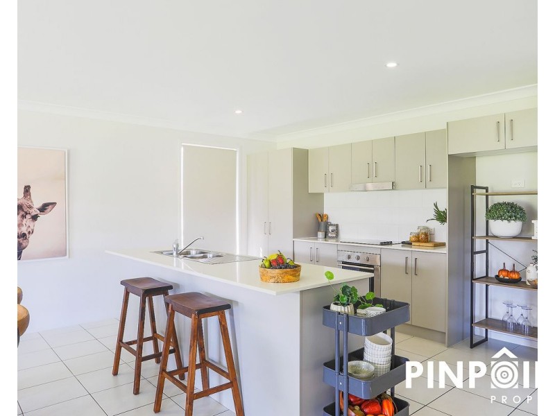 2 Hinze Circuit, Rural View QLD 4740