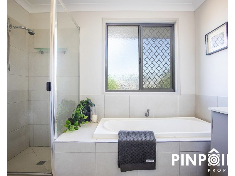 2 Hinze Circuit, Rural View QLD 4740