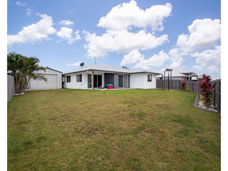 19 Phoenix Crescent, Rural View QLD 4740