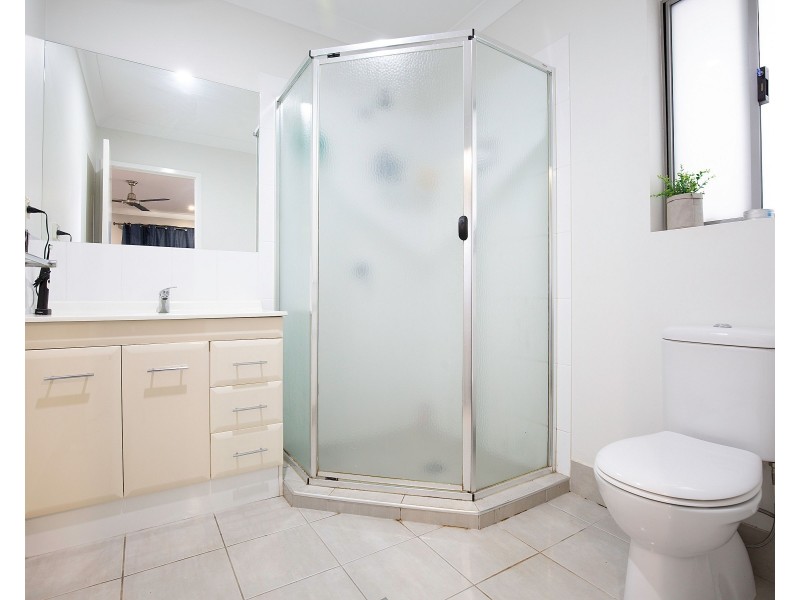19 Phoenix Crescent, Rural View QLD 4740