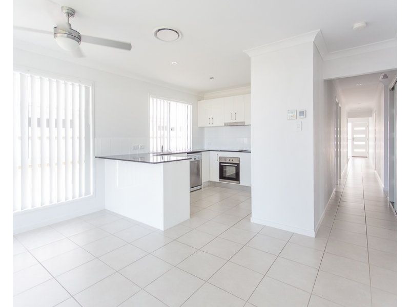 28 Phoenix Crescent, Rural View QLD 4740