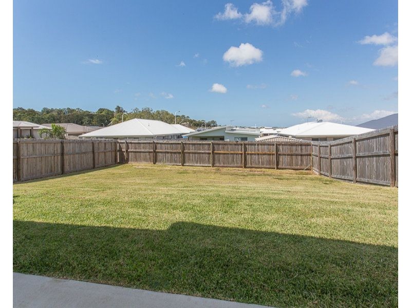 28 Phoenix Crescent, Rural View QLD 4740